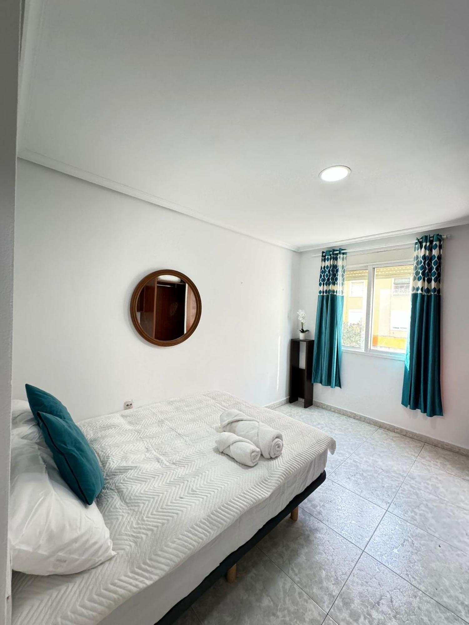 Habitacion Privada Валенсія Екстер'єр фото